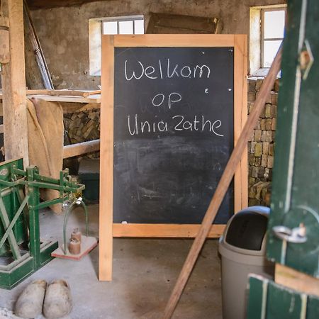 Unia Zathe Bed & Breakfast Ee Exterior photo